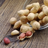 Kako oljuštiti i oguliti kikiriki